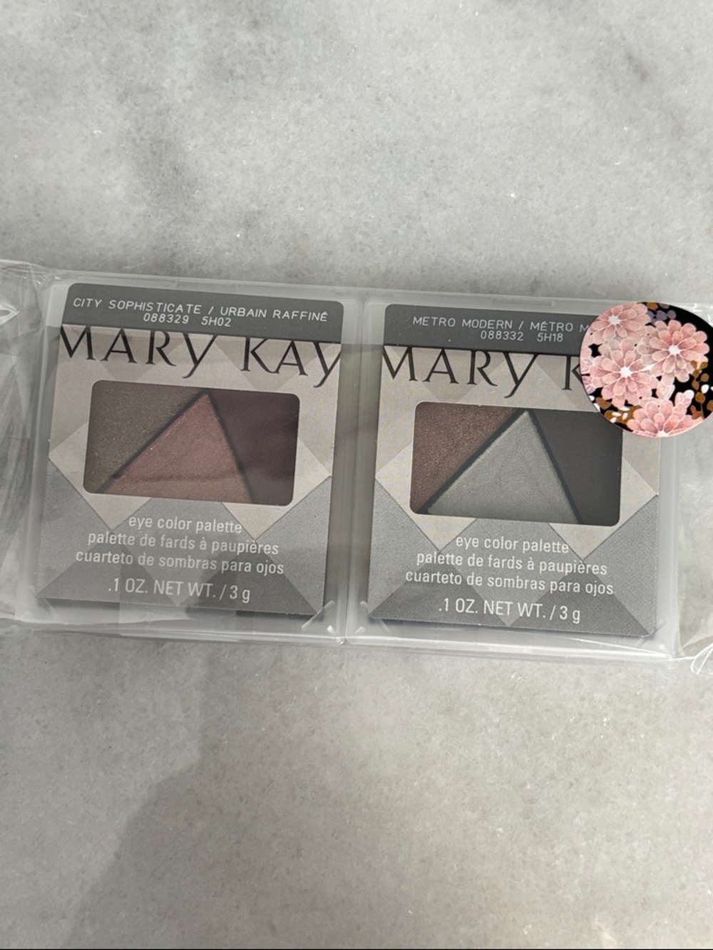 Mary Kay Eyeshadow Set #2 - Picture 2 of 4